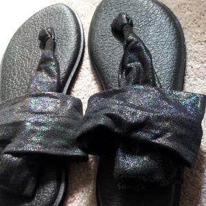 Sanuk sandals